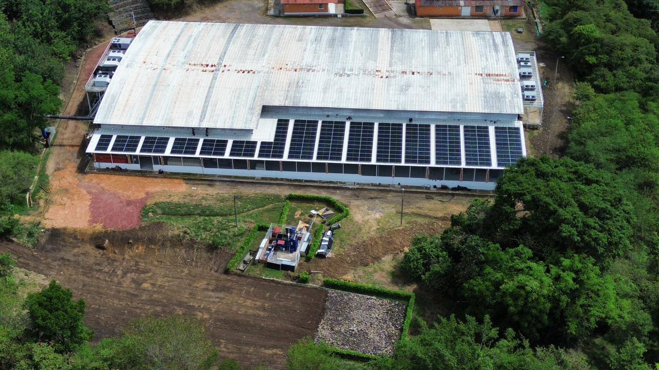 Paneles solares, Inversiones el Dorado - Incubadora Fase II