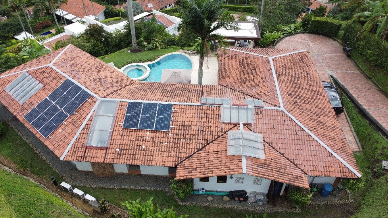 Paneles solares, Residencia en Manizales