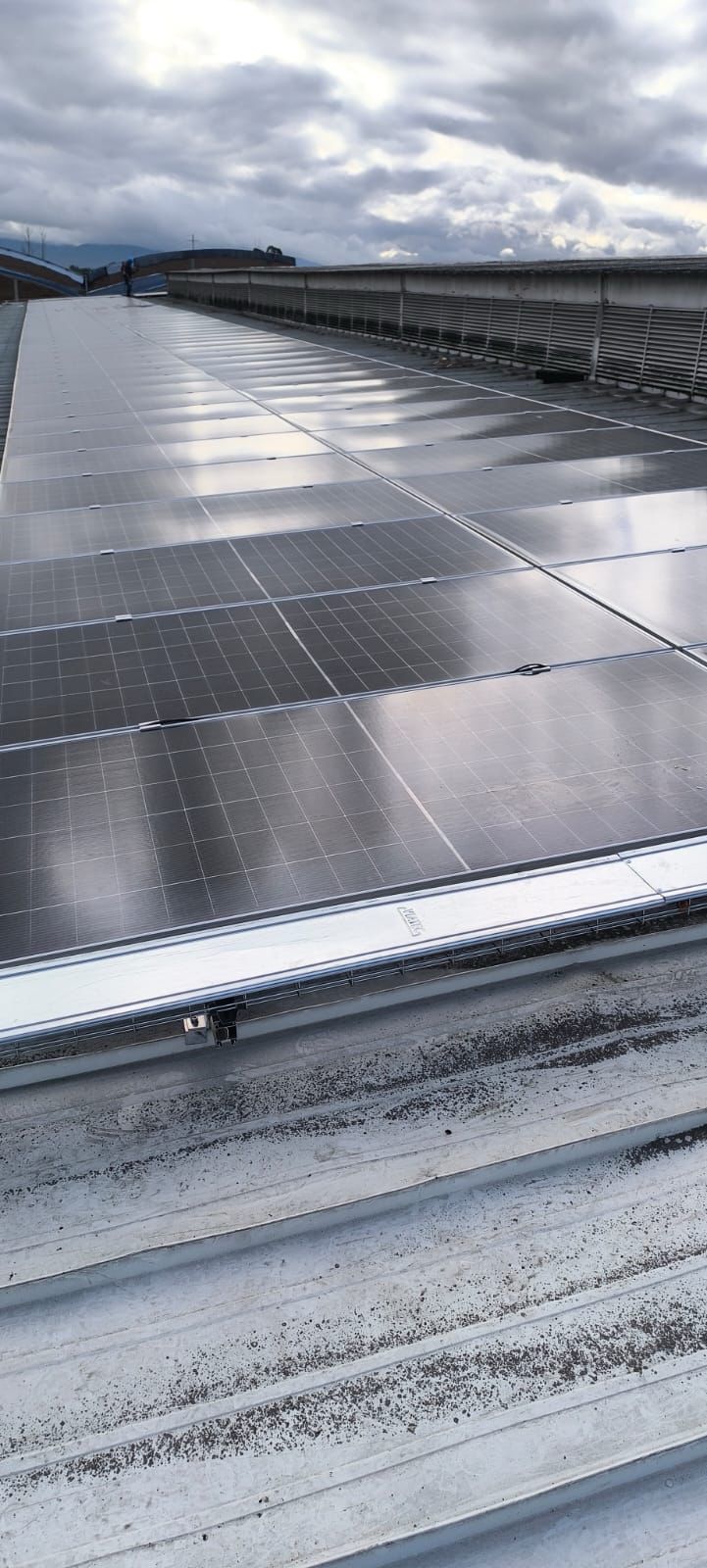 Paneles solares, Baggrit