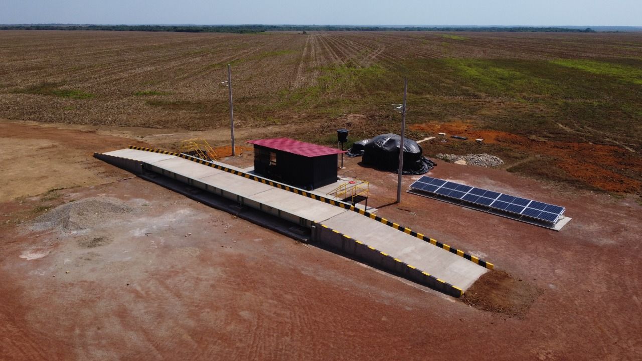 Paneles solares, Báscula - Santa Clara Aliar